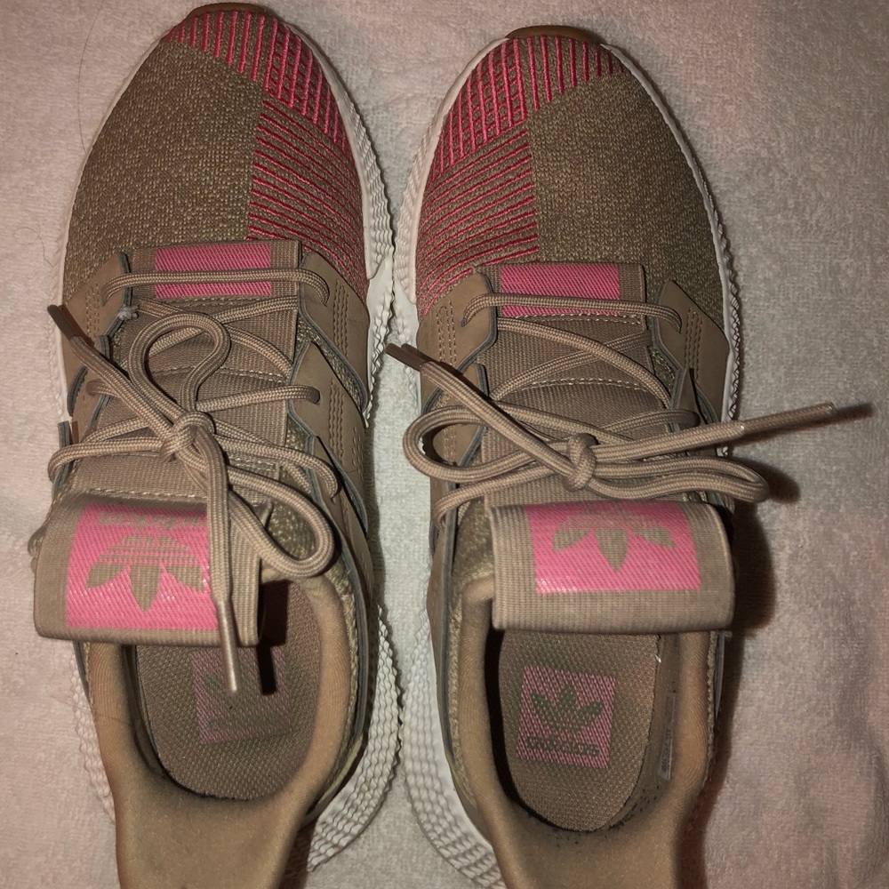 Adidas prophere kids 7- womens 8 1/2